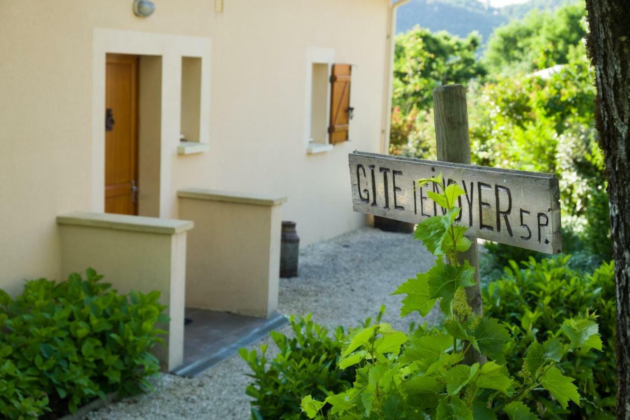Gite Le Noyer - L'Ancien Vignoble Saint-Julien-de-Lampon Екстер'єр фото