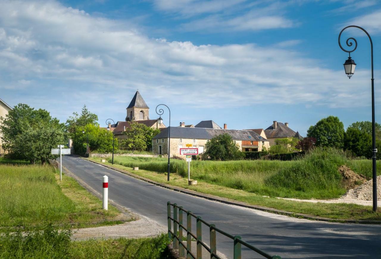 Gite Le Noyer - L'Ancien Vignoble Saint-Julien-de-Lampon Екстер'єр фото